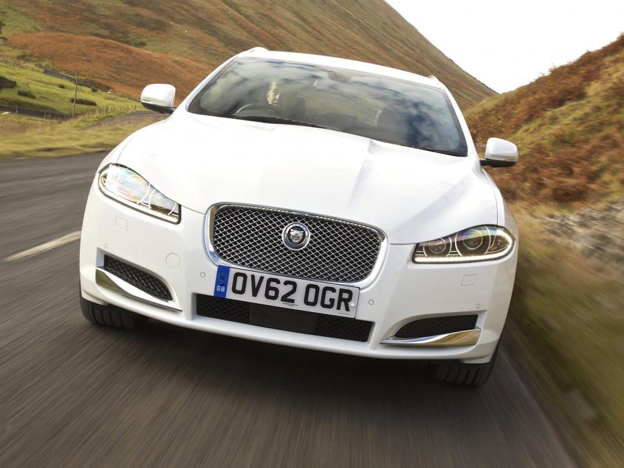  Jaguar XF Sportbrake 2012 года  (UK) (фото 3 из 13)